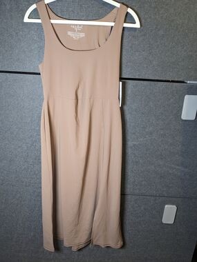 Ingrid+Isabel Taupe Sleeveless Midi Dress
